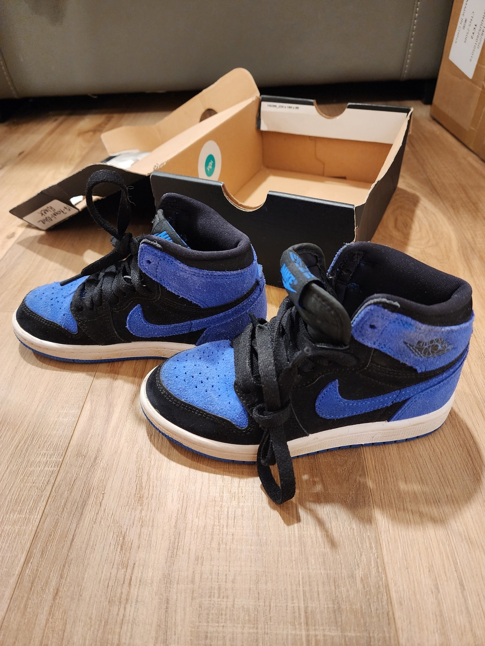 Nike Air Jordan 1 Retro High OG High Top Sneakers in Blue & Black US 12C
